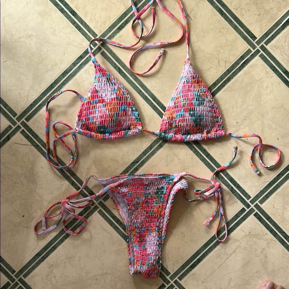 Colorful Patterned Small Bikini Set